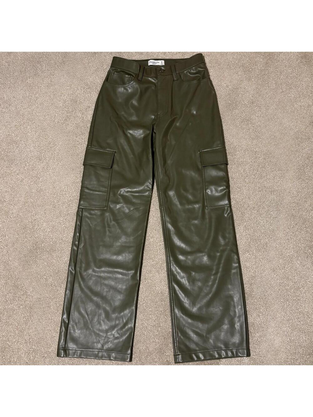 Abercrombie Fitch Womens 90s Relaxed High Rise Vegan Leather Cargo Pants Sz 27/4